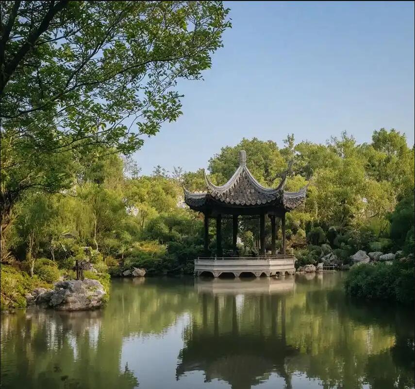 武夷山听枫餐饮有限公司